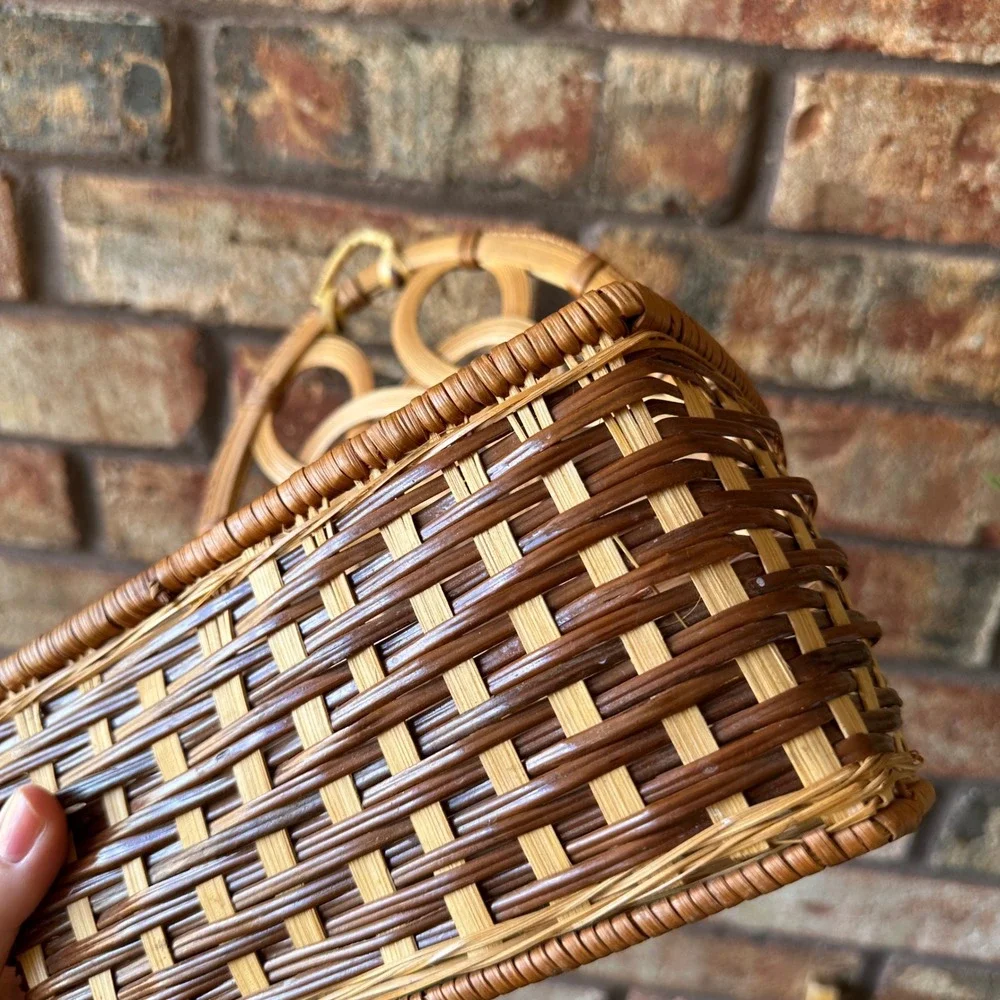 Vintage Woven Rattan Wall Hanging Pocket Basket Boho Wicker Storage Organizer